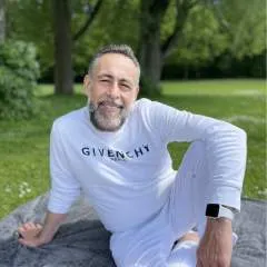 Slimvan photo on Jungo Live