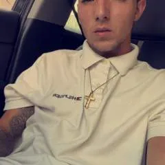 Co&mo photo on Jungo Live