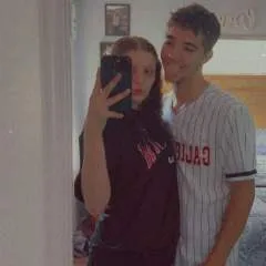 Co&mo photo on Jungo Live