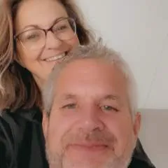 Drwillpounder&wife photo on Jungo Live