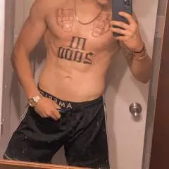 Lee photo on Jungo Live