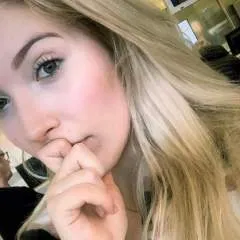 Sally photo on Jungo Live