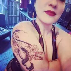 Mistressviola........ photo on Jungo Live