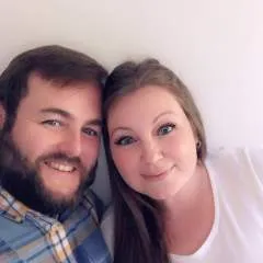 Yolocouple😊 photo on Jungo Live