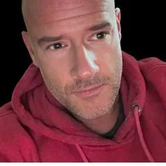 Douglas photo on Jungo Live