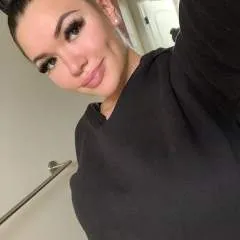 Angela Marth photo on Jungo Live