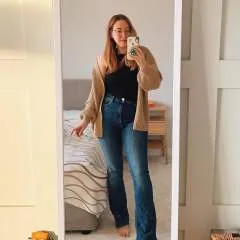 Lisa photo on Jungo Live