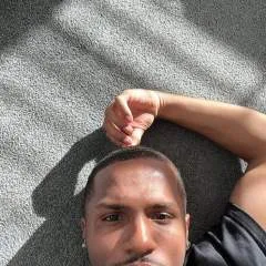 Ishy photo on Jungo Live