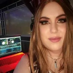 Musicgirl........ photo on Jungo Live