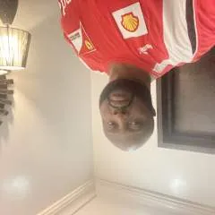 Shane13 photo on Jungo Live