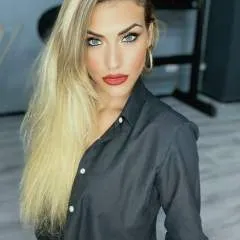 Mistresslaura photo on Jungo Live