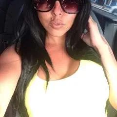 Submissivekim photo on Jungo Live