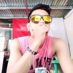 Choi photo on Jungo Live