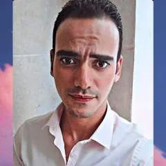 Toyboy photo on Jungo Live