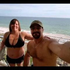 Lips photo on Jungo Live