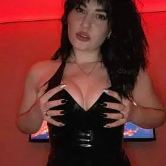 Goddesscoral photo on Jungo Live