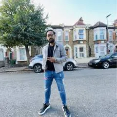 Horny Levi photo on Jungo Live