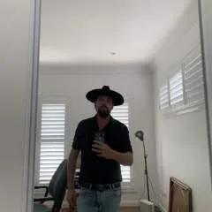 Andrew........ photo on Jungo Live