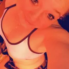 Little Red photo on Jungo Live