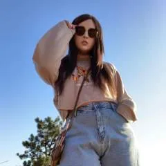 Linda photo on Jungo Live