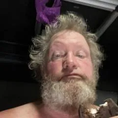 Dennis........ photo on Jungo Live