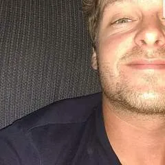 Tomtomm18 photo on Jungo Live