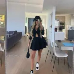 White Smith photo on Jungo Live