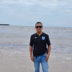 Helmy(emy) photo on Jungo Live