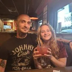 Justin/sierra photo on Jungo Live