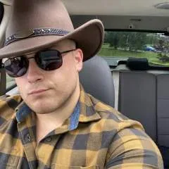 Holland Diego photo on Jungo Live