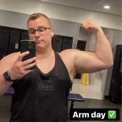 Holland Diego photo on Jungo Live