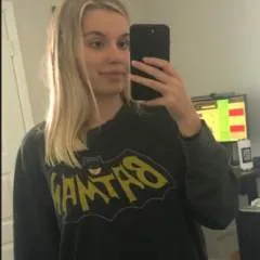 Glowinghott55 photo on Jungo Live