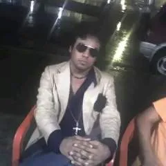 Ronnie Praga photo on Jungo Live