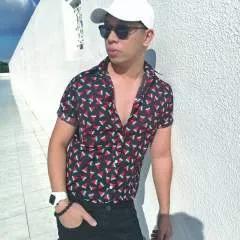 Thom photo on Jungo Live