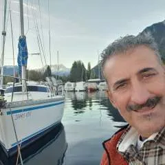 Samuel photo on Jungo Live