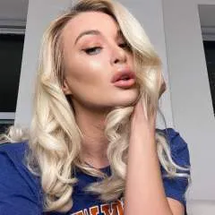 Adriannazz photo on Jungo Live