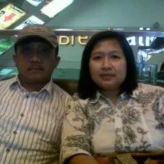 Wiwik photo on Jungo Live