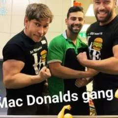 Latinolarge photo on Jungo Live