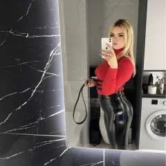 Mistressviola photo on Jungo Live