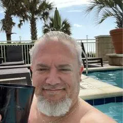 Bourbonman73 photo on Jungo Live