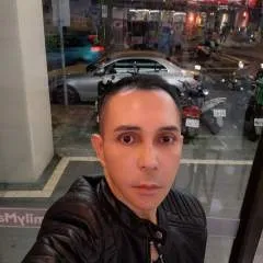 Dennis photo on Jungo Live