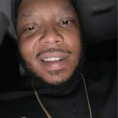 Cakeeater........ photo on Jungo Live