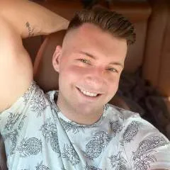 Larry photo on Jungo Live