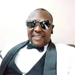 Bobby........real photo on Jungo Live