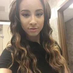 Leahh photo on Jungo Live