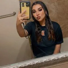 Izzy photo on Jungo Live