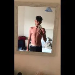 Essexboy99 photo on Jungo Live