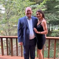 Aaron And Elizabeth photo on Jungo Live