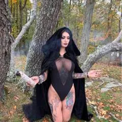 Helen Danian photo on Jungo Live