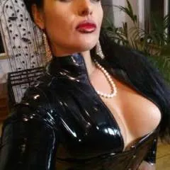 Goddess-sinn photo on Jungo Live